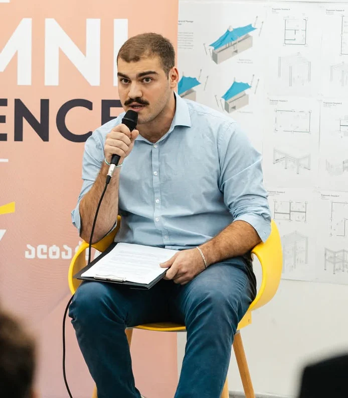 დემი ელბაქიძე